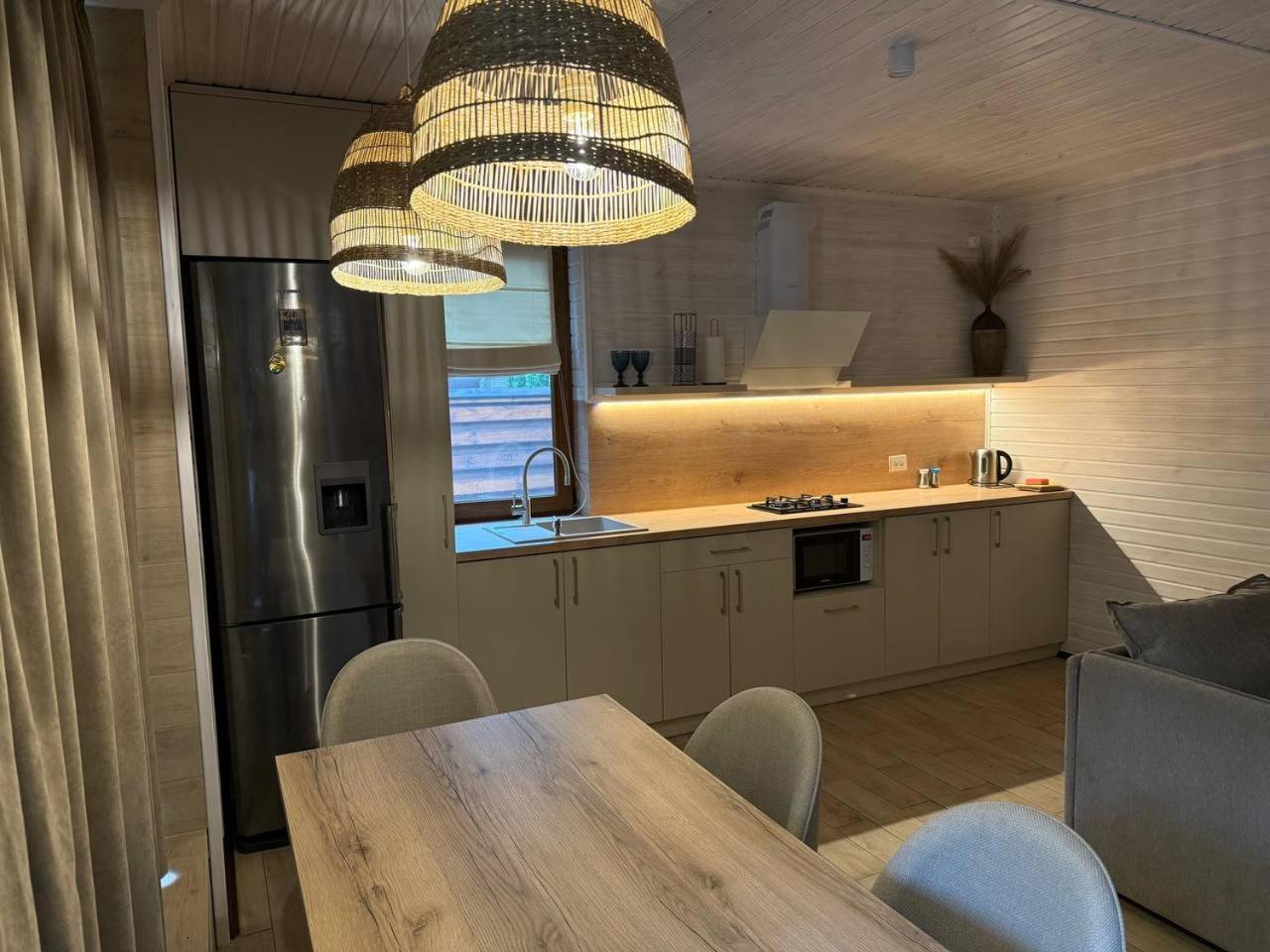 Villa Гостевой Комплекс "Дядя Саша" à Sokirno Extérieur photo